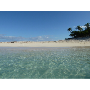 Picture Fiji Castaway Island 2010-05 142 - Perspective Castaway Island