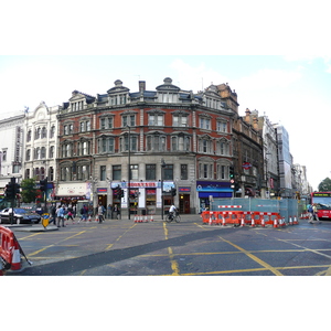 Picture United Kingdom London New Oxford Street 2007-09 23 - Photographers New Oxford Street