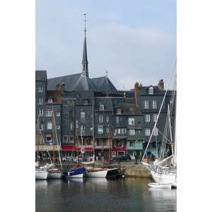 Picture France Honfleur 2008-10 110 - Shopping Mall Honfleur