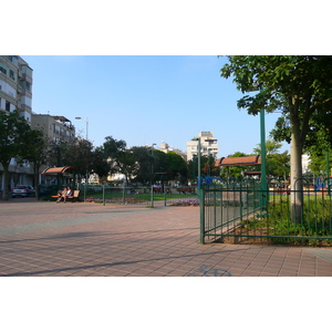 Picture Israel Rishon Le Zion Beach 2007-06 32 - Perspective Rishon Le Zion Beach