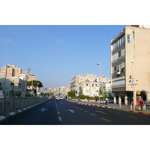 Picture Israel Bat Yam 2007-06 44 - Car Rental Bat Yam