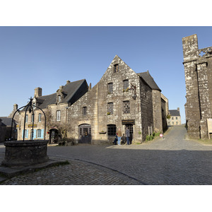 Picture France Locronan 2026-04 11 - Tourist Locronan