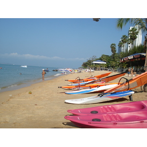 Picture Thailand Pattaya Dongtan beach 2008-01 9 - Trail Dongtan beach