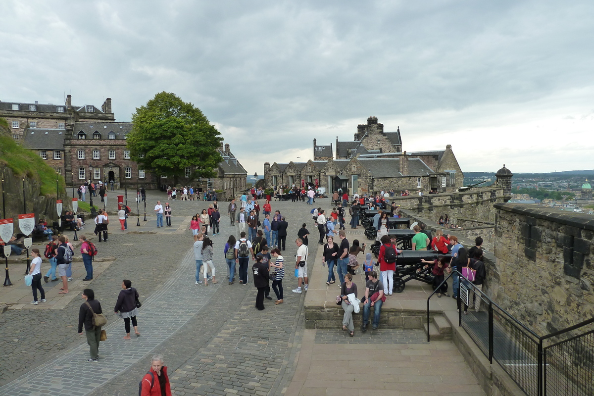 Picture United Kingdom Edinburgh 2011-07 19 - Savings Edinburgh