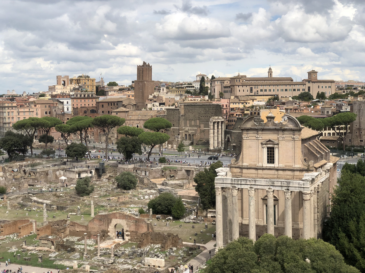 Picture Italy Rome Roman Forum 2024-09 139 - Cheap Room Roman Forum