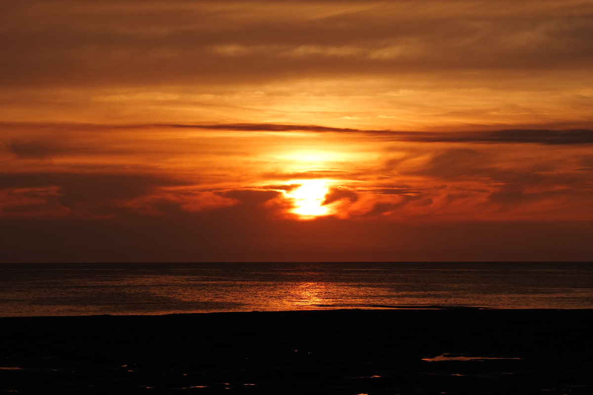 Picture France La Plaine sur mer Sunset 2012-08 29 - Waterfall Sunset