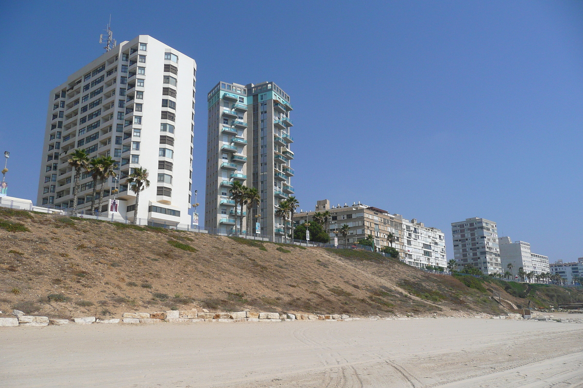 Picture Israel Bat Yam Beach 2007-06 10 - City View Bat Yam Beach