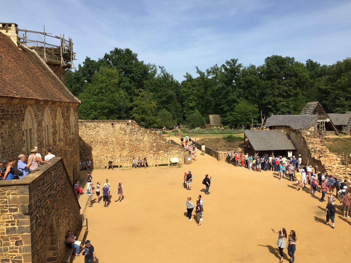 Picture France Guedelon 2017-07 59 - Sunset Guedelon