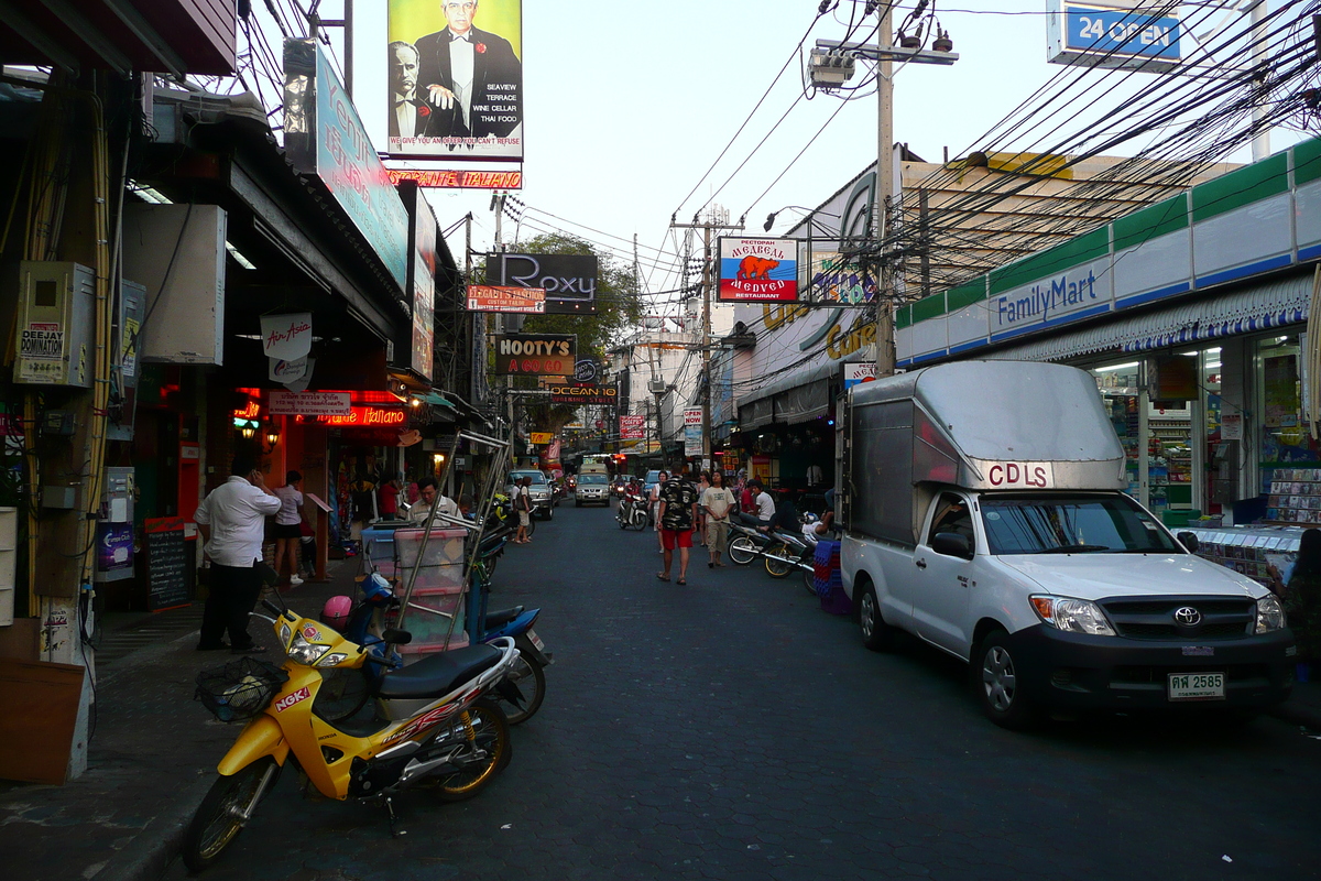 Picture Thailand Pattaya Walking Street 2008-01 19 - Lands Walking Street