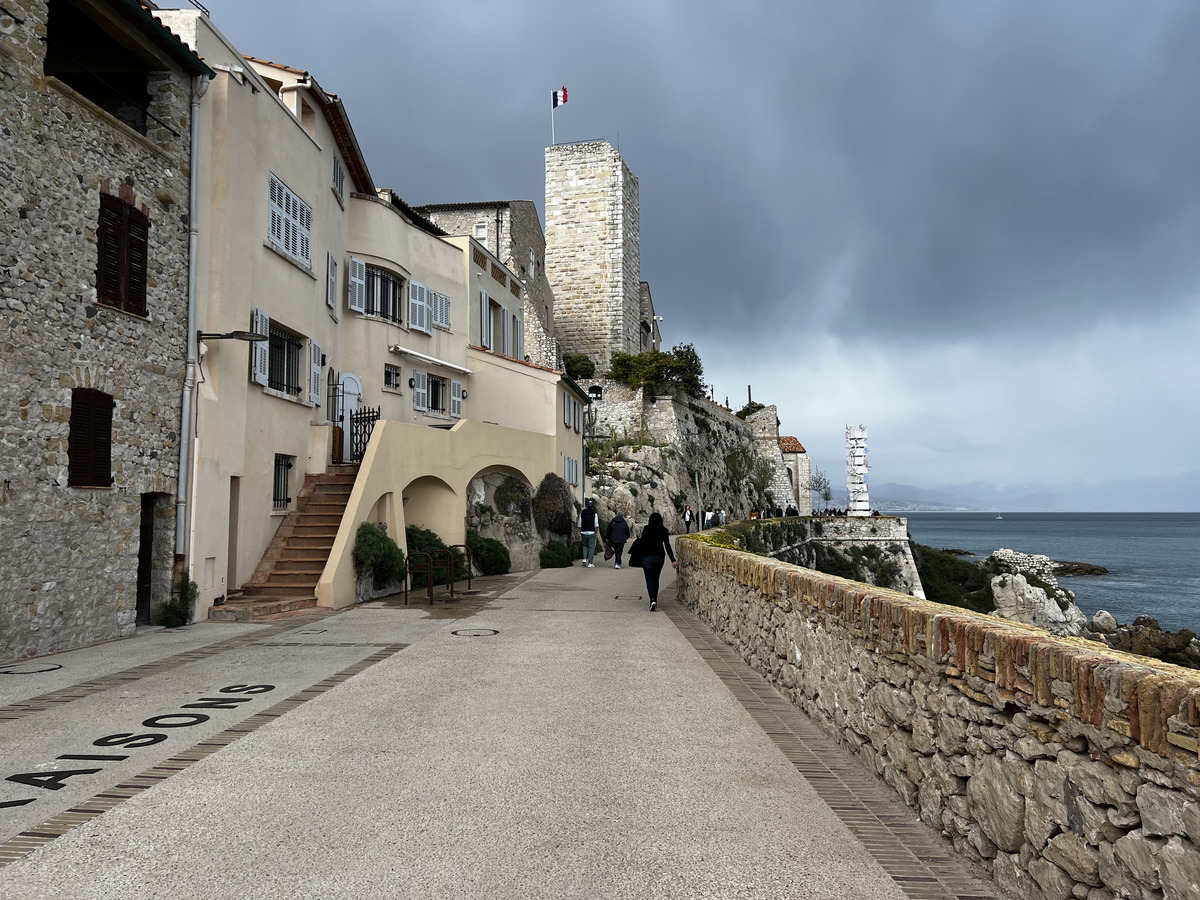 Picture France Antibes 2024-04 3 - Lake Antibes