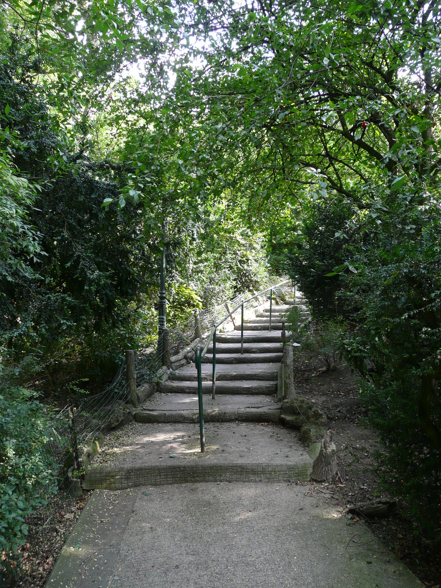 Picture France Paris Parc des Butes Chaumont 2007-08 117 - Waterfall Parc des Butes Chaumont