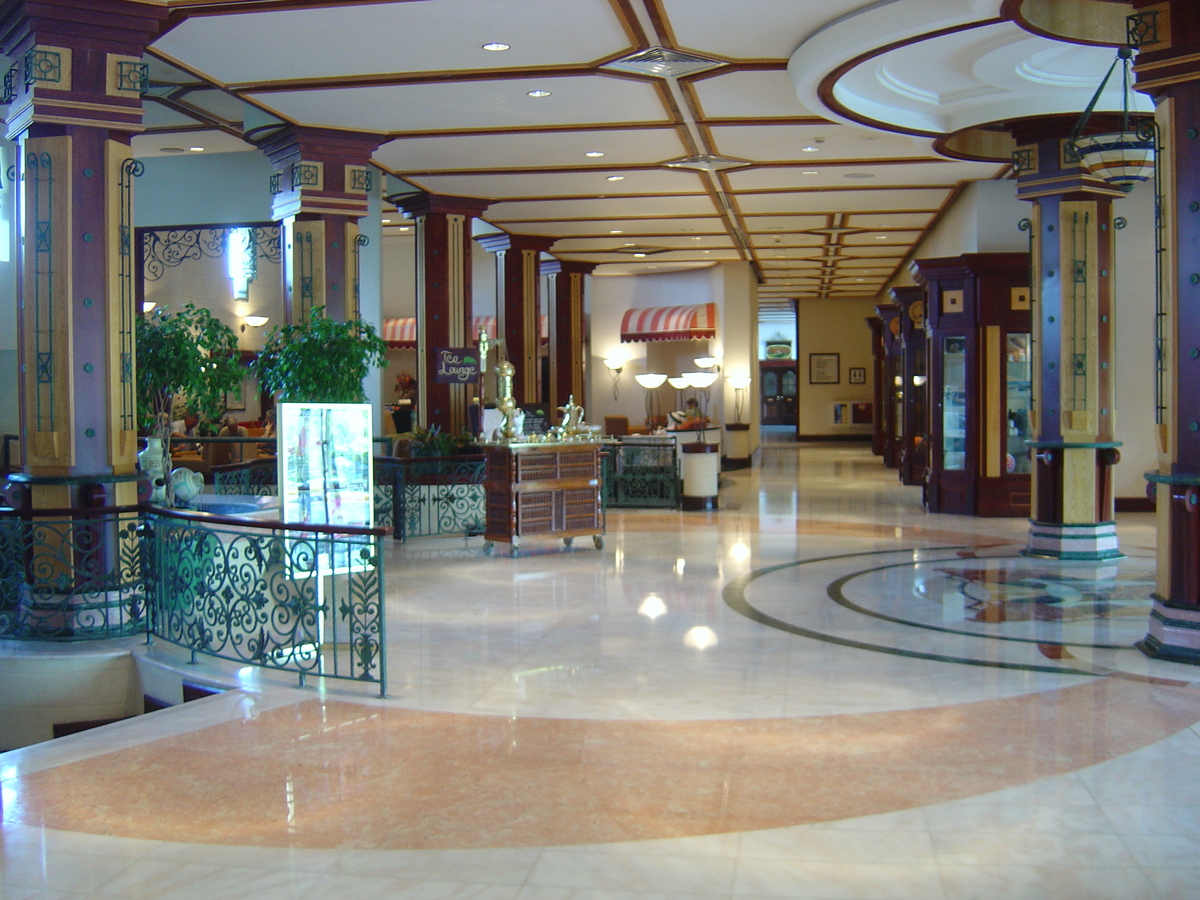 Picture United Arab Emirates Al Ain Intercontinental Hotel 2005-11 22 - Waterfall Intercontinental Hotel