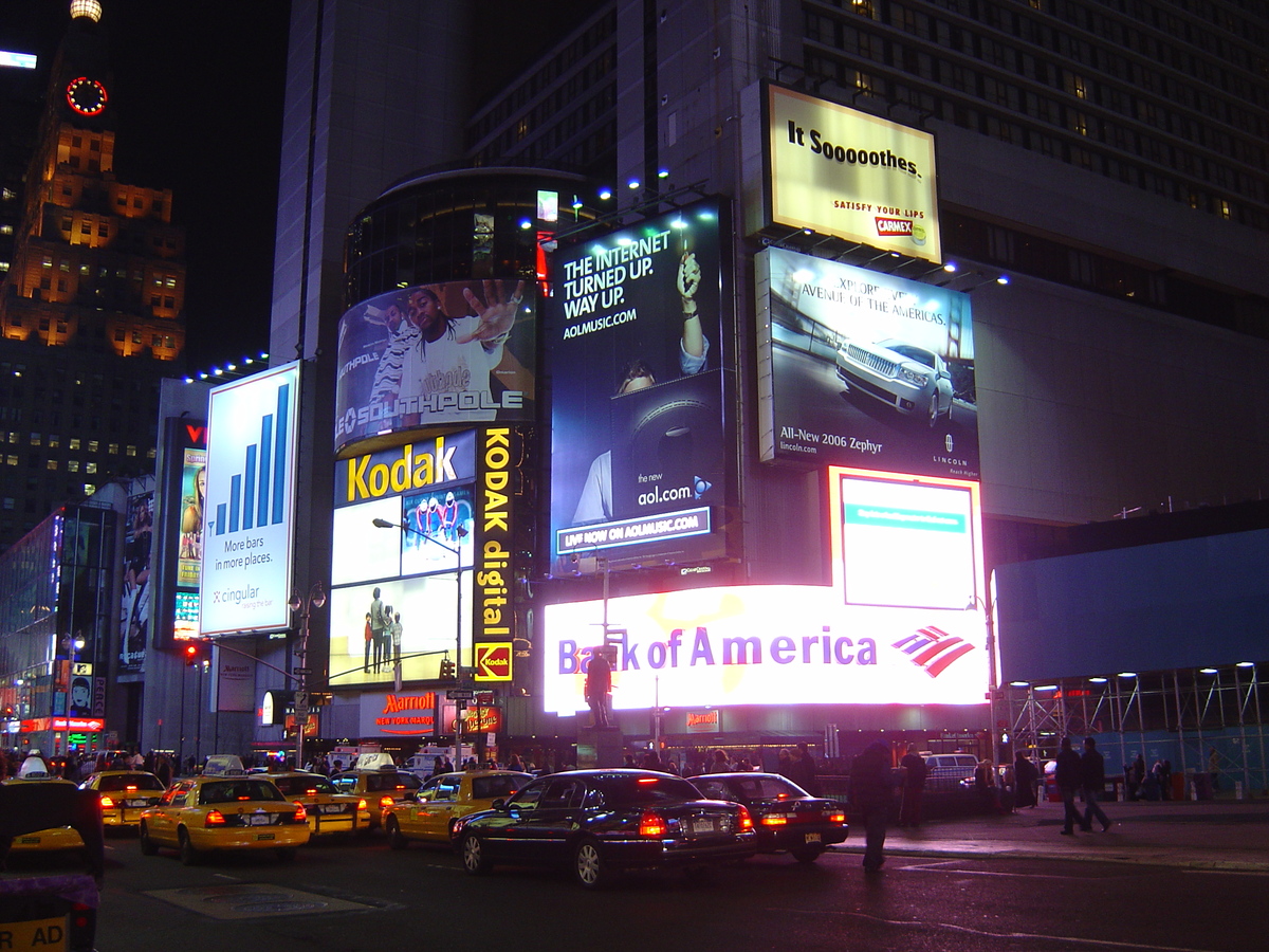 Picture United States New York Time Square 2006-03 18 - Spring Time Square