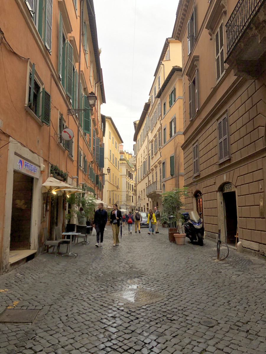 Picture Italy Rome 2024-09 87 - Summer Rome