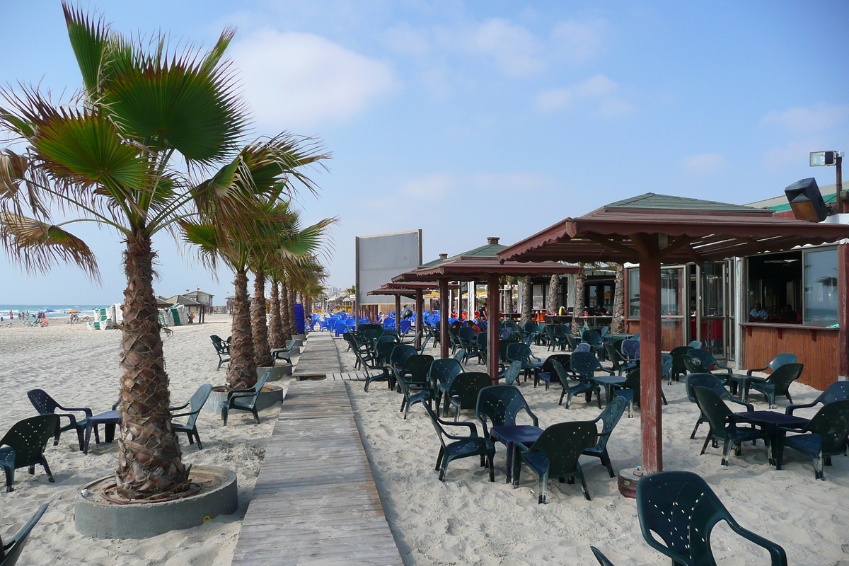 Picture Israel Rishon Le Zion Beach 2007-06 19 - Restaurant Rishon Le Zion Beach