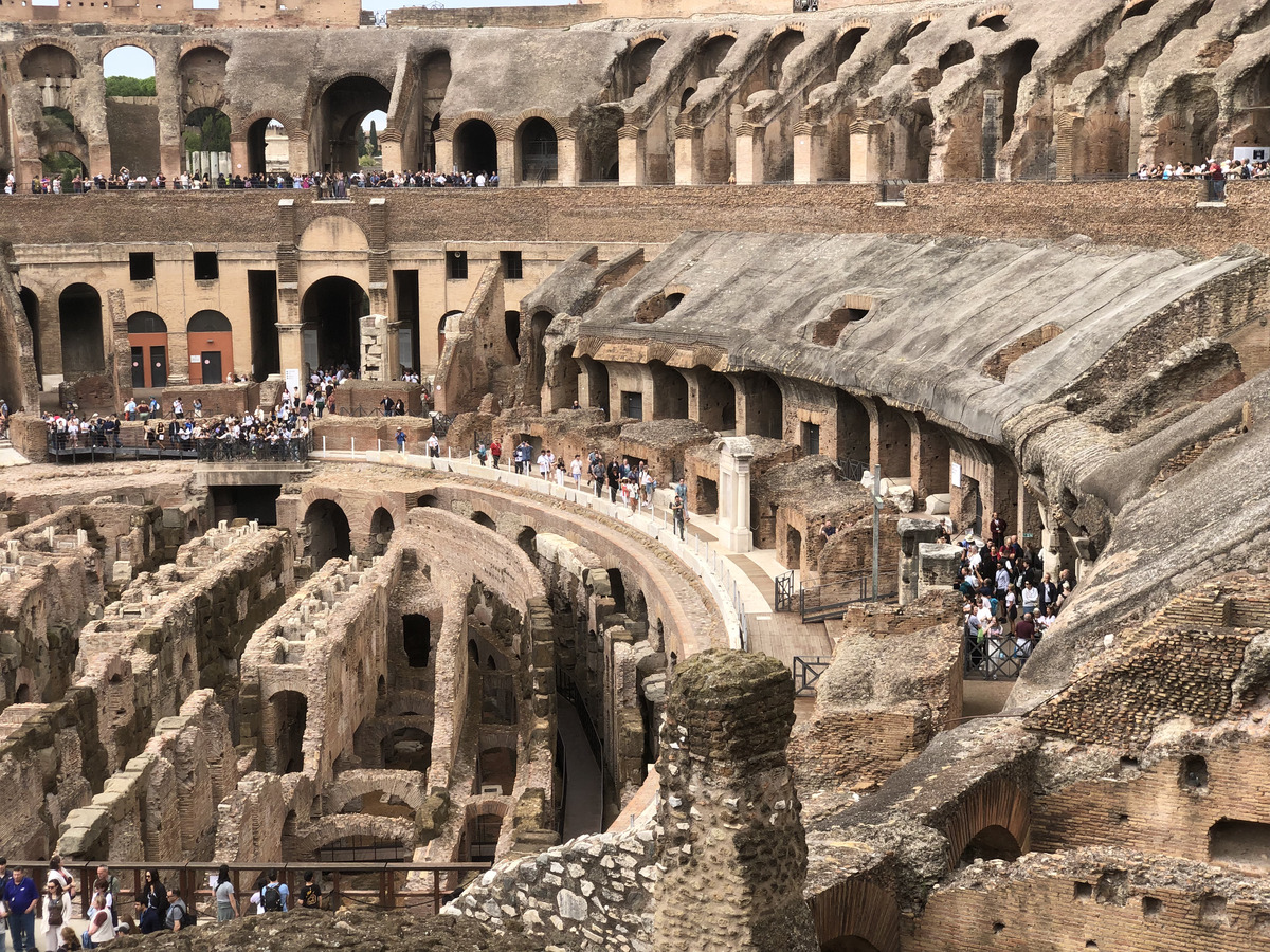 Picture Italy Rome The Colosseum 2024-09 37 - Room The Colosseum