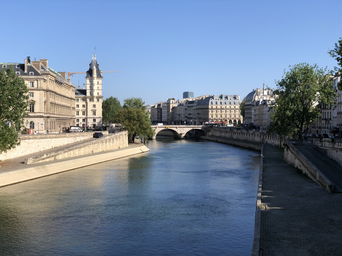 Picture France Paris lockdown 2020-04 340 - French Restaurant Paris lockdown