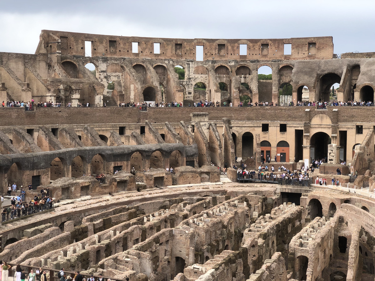Picture Italy Rome The Colosseum 2024-09 25 - Price The Colosseum