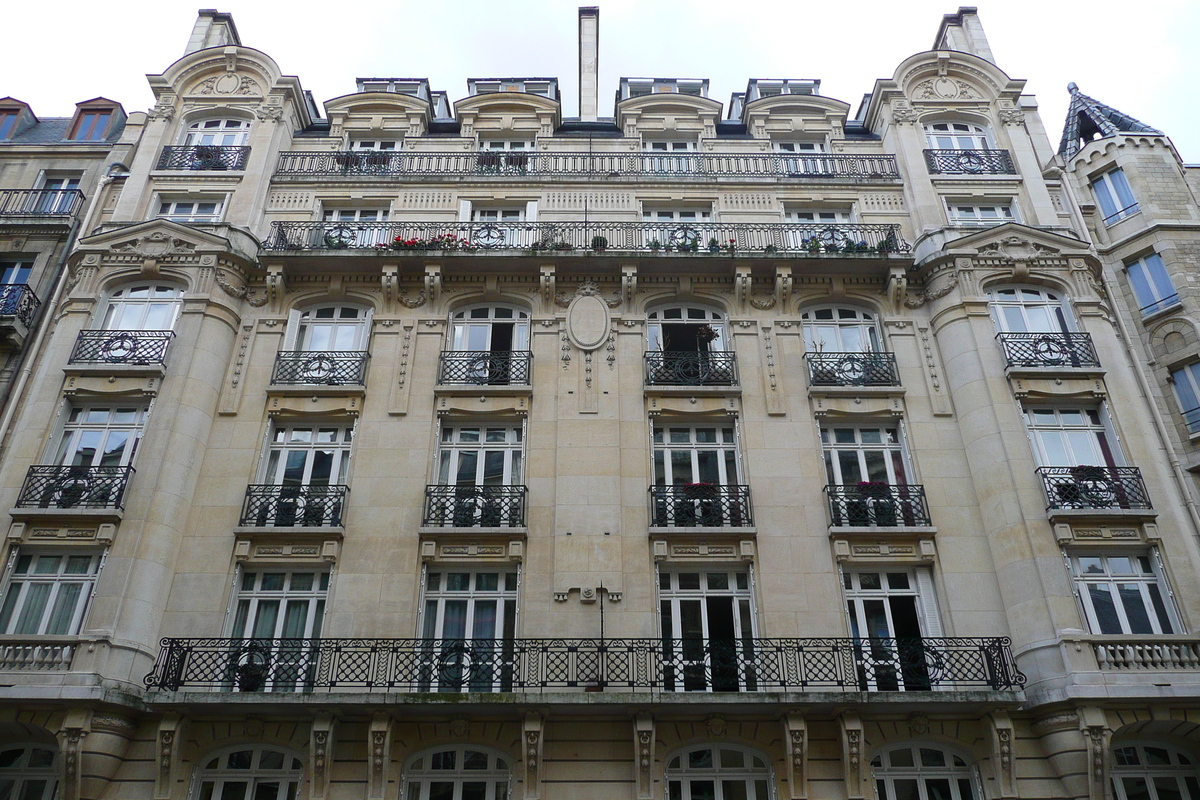 Picture France Paris Rue Ampere 2007-06 26 - Monument Rue Ampere