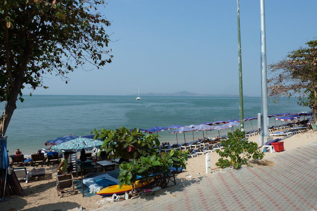 Picture Thailand Pattaya Grand Heritage Hotel 2011-01 52 - Walking Street Grand Heritage Hotel
