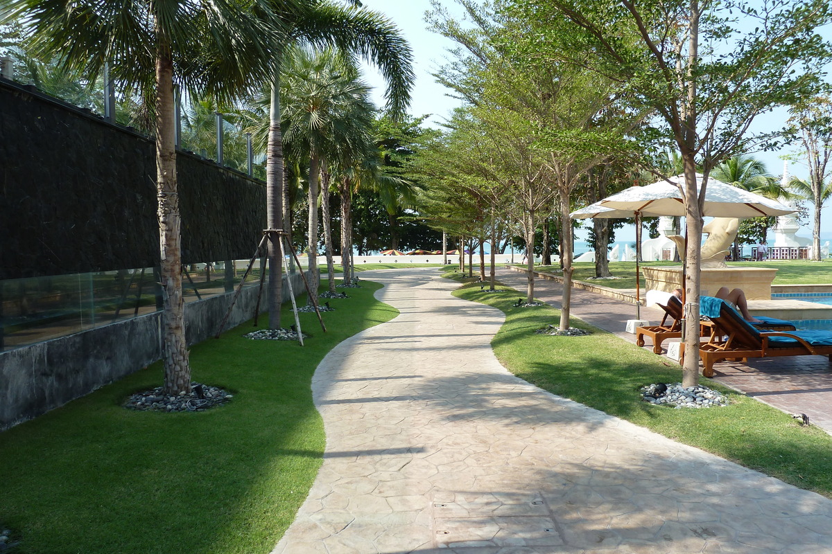 Picture Thailand Pattaya Grand Heritage Hotel 2011-01 3 - Shopping Grand Heritage Hotel