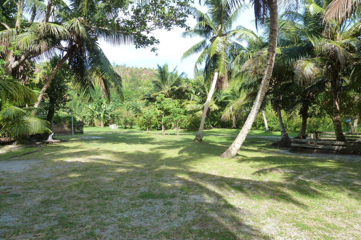 Picture Seychelles Anse Lazio 2011-10 29 - Lakes Anse Lazio