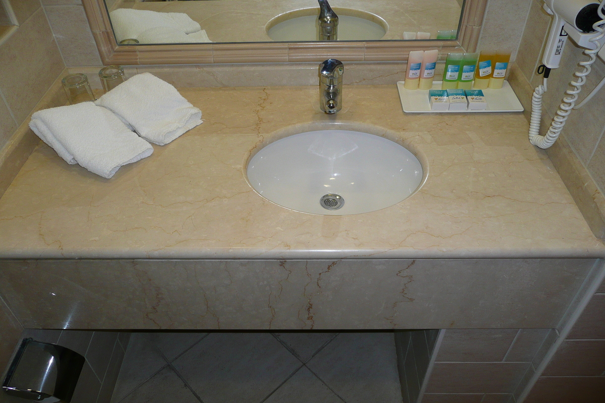 Picture Israel Haifa Meridien Hotel 2007-12 5 - Sauna Meridien Hotel