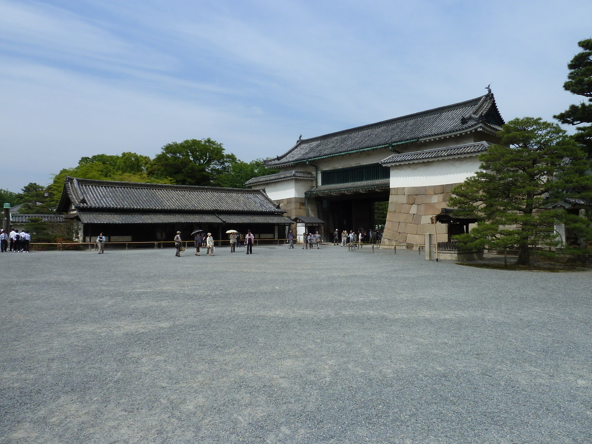 Picture Japan Kyoto Nijo Castle 2010-06 69 - Streets Nijo Castle