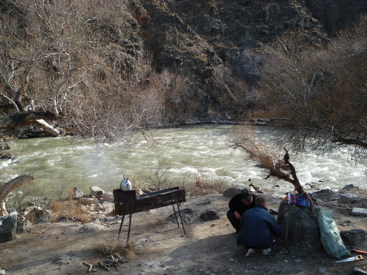 Picture Kazakhstan Charyn Canyon 2007-03 10 - Walking Street Charyn Canyon