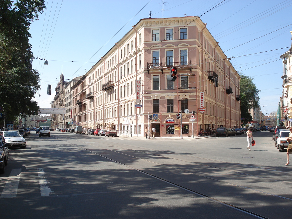 Picture Russia St Petersburg 2006-07 16 - Walking Street St Petersburg