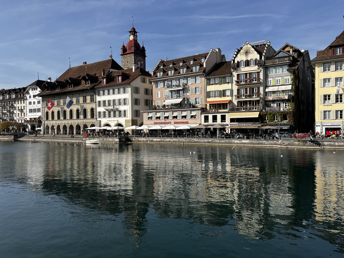 Picture Swiss Luzern 2023-10 5 - Shopping Luzern