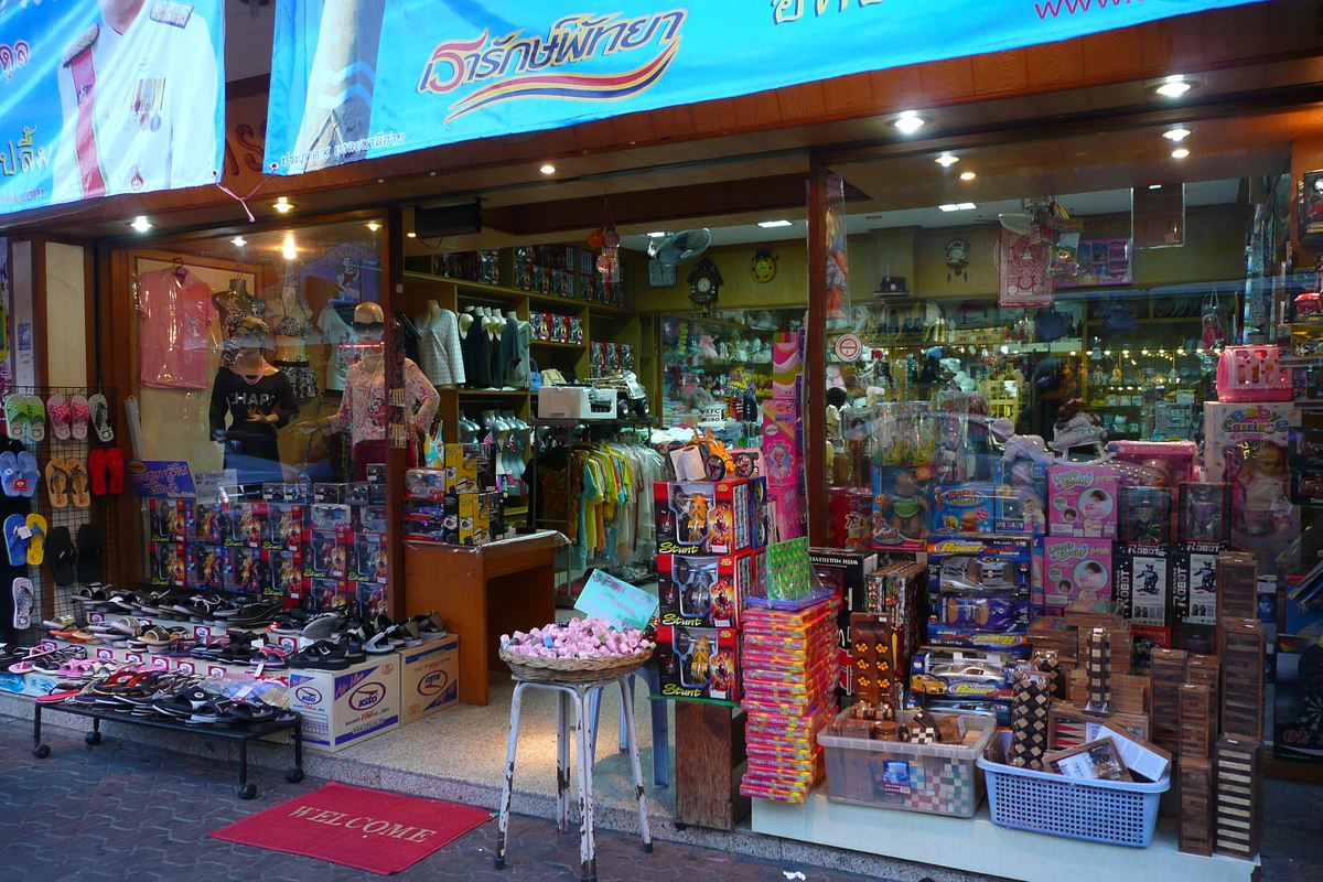 Picture Thailand Pattaya Walking Street 2008-01 78 - Weather Walking Street