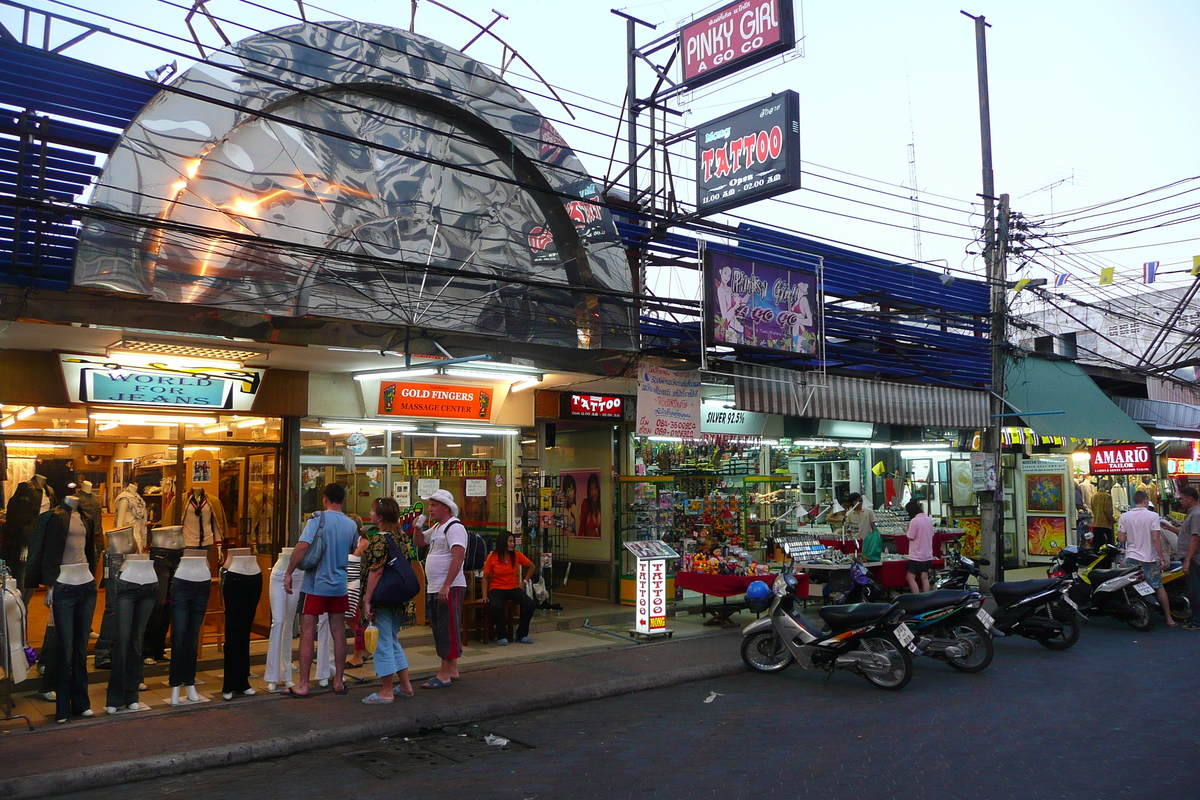Picture Thailand Pattaya Walking Street 2008-01 9 - Waterfalls Walking Street