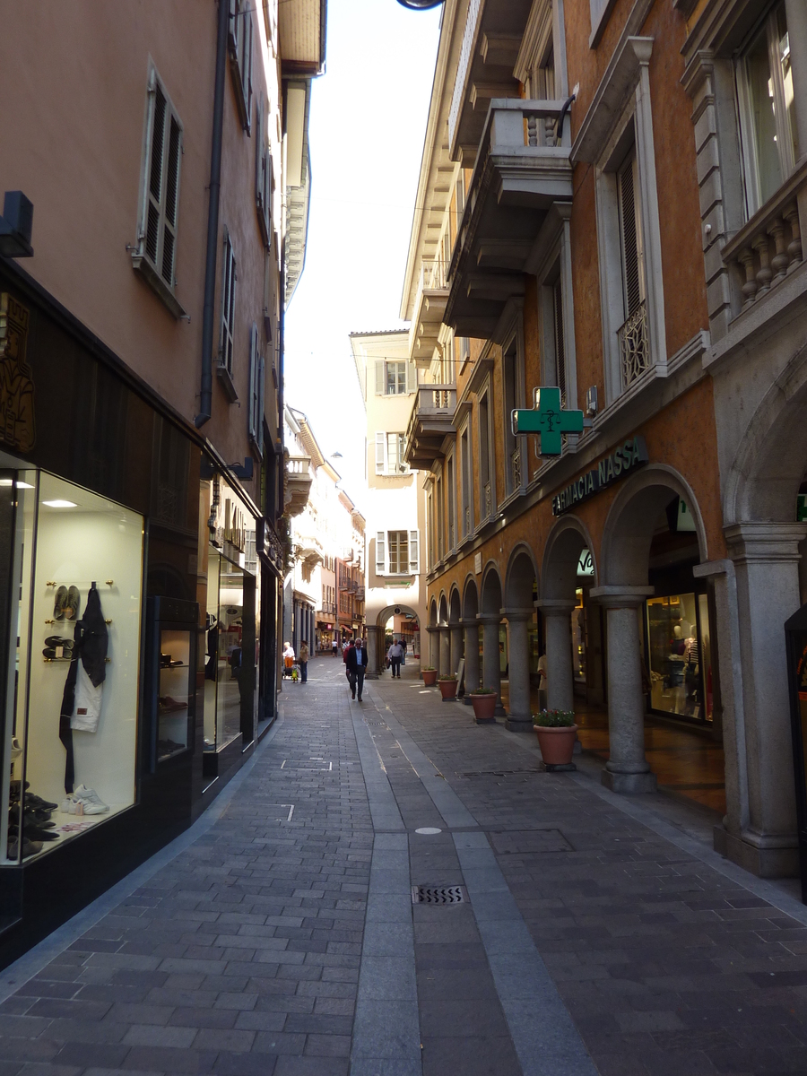Picture Swiss Lugano 2009-06 35 - Shopping Lugano