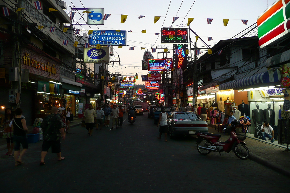 Picture Thailand Pattaya Walking Street 2008-01 6 - Saving Walking Street