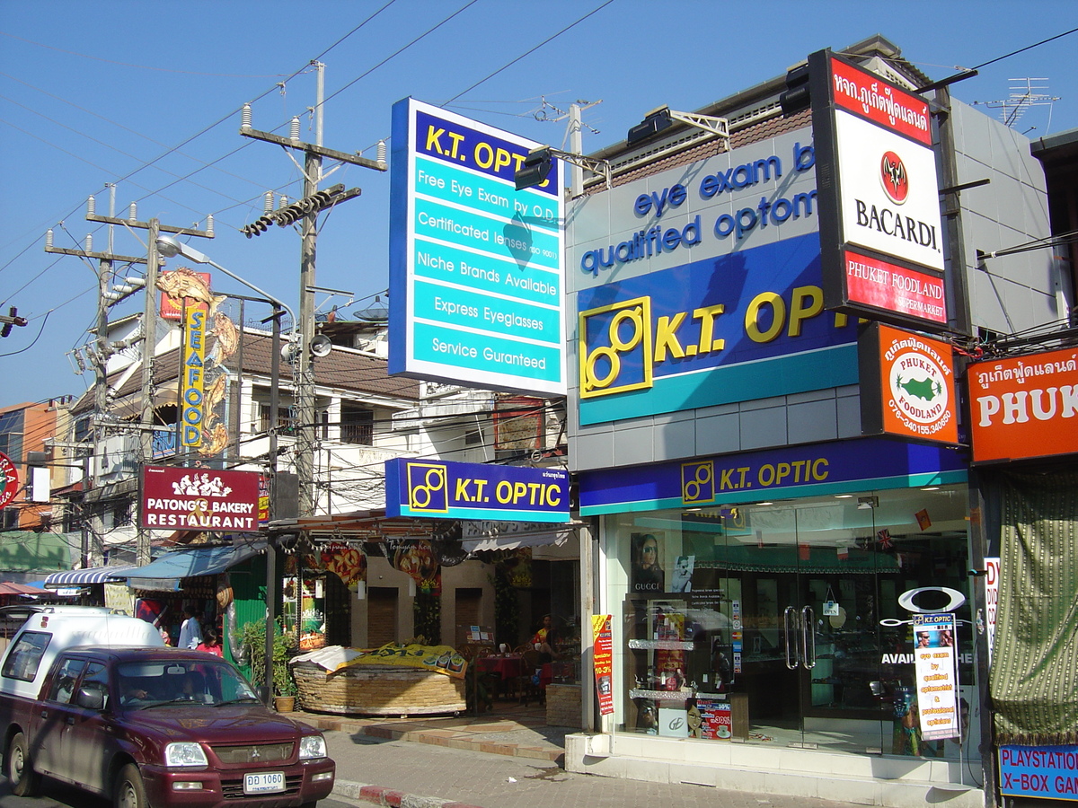 Picture Thailand Phuket Patong Beach Road 2005-12 16 - Restaurants Beach Road