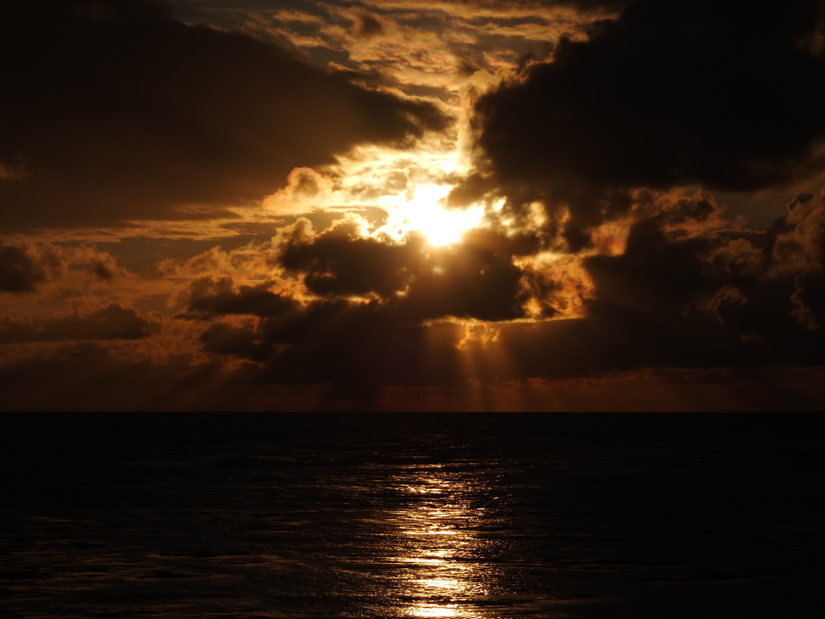 Picture France La Plaine sur mer Sunset 2012-08 85 - Resorts Sunset