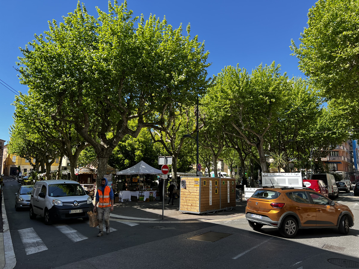 Picture France Vence 2024-04 16 - City Sight Vence