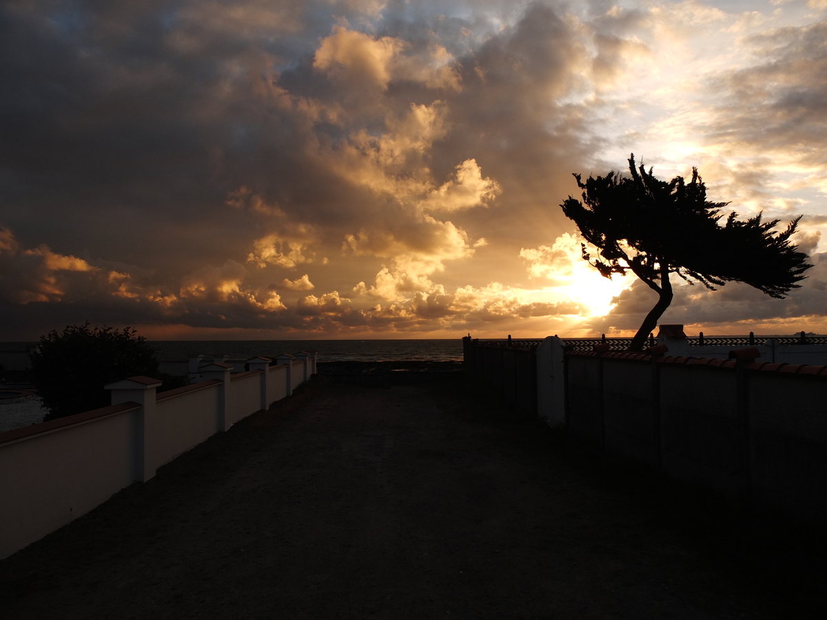 Picture France La Plaine sur mer Sunset 2012-08 86 - Shopping Sunset