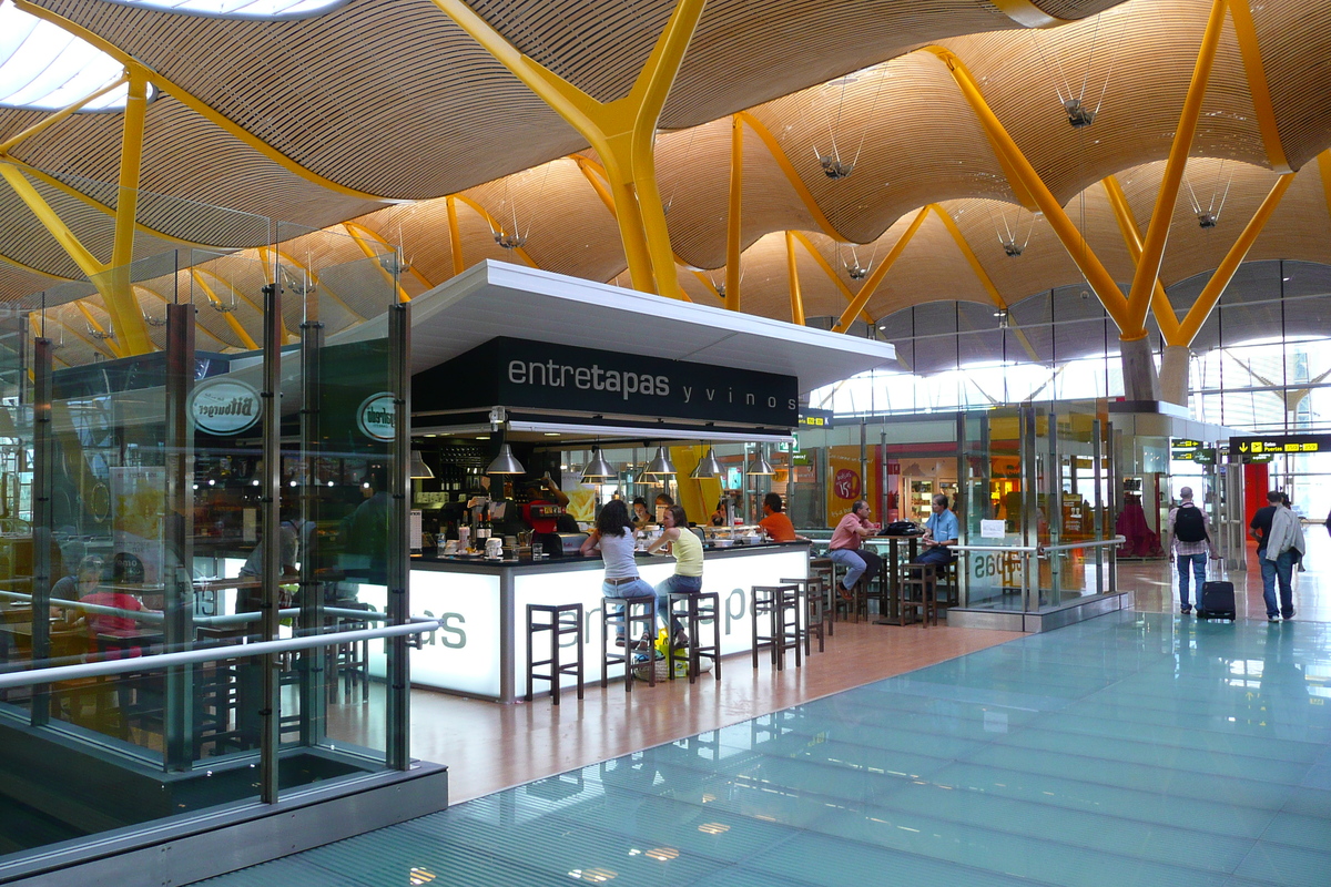 Picture Spain Madrid Barajas Airport 2007-09 39 - Monuments Barajas Airport