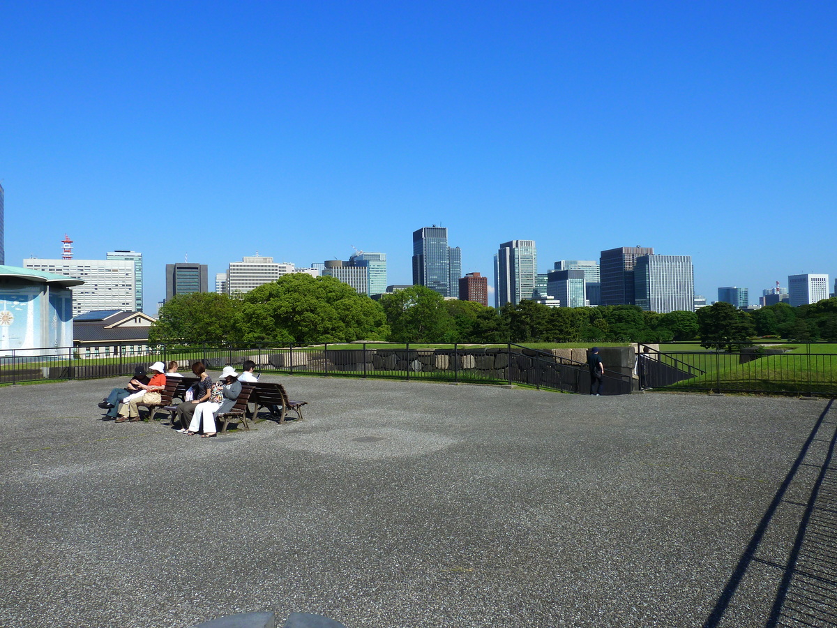 Picture Japan Tokyo Imperial Palace 2010-06 47 - Shopping Imperial Palace