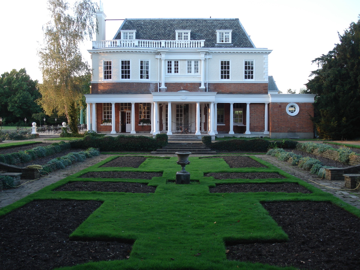 Picture United Kingdom Wimbledon Cannizaro House Hotel 2006-10 41 - Hotel Pool Cannizaro House Hotel