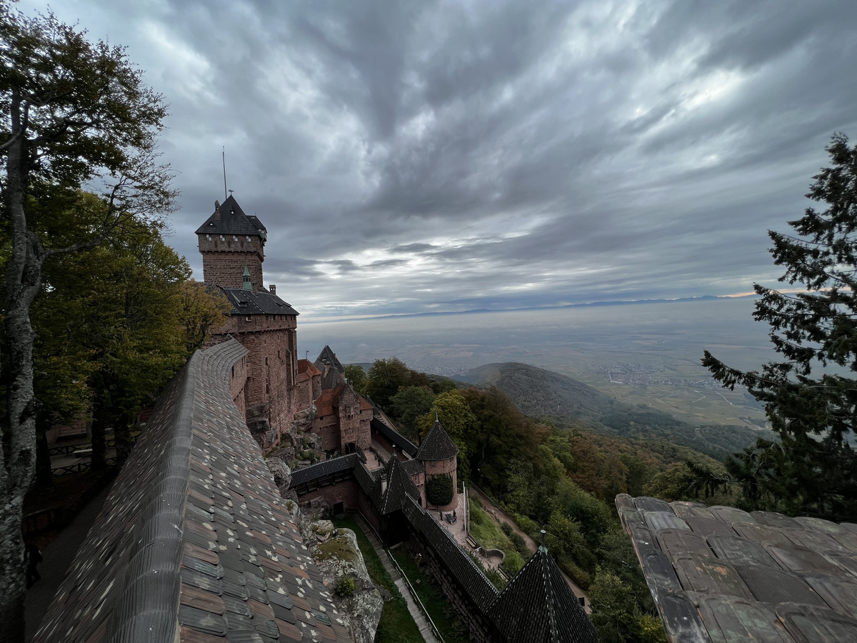 Picture France Koenigsbourg Castle 2023-10 118 - Street Koenigsbourg Castle