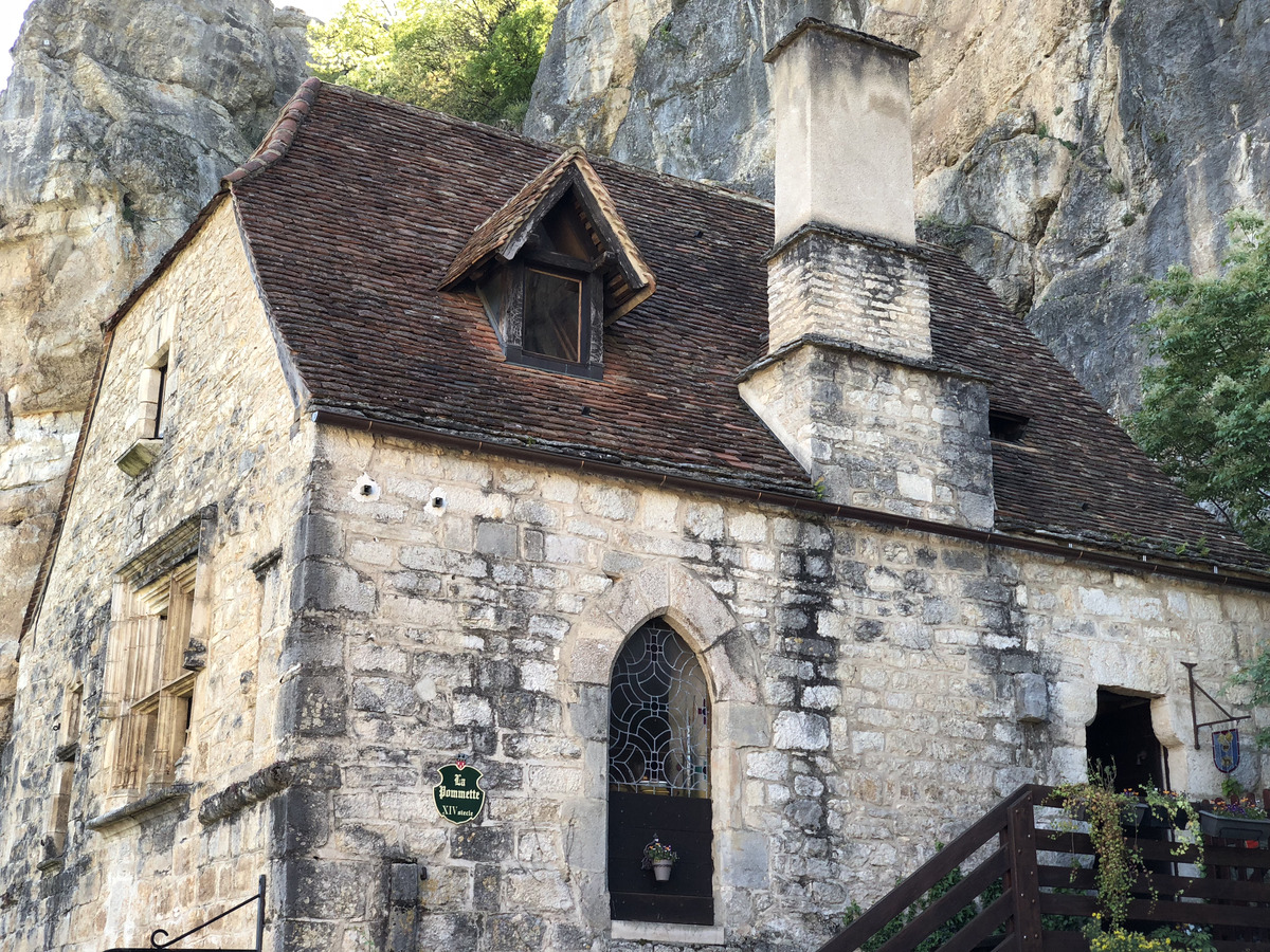Picture France Rocamadour 2018-04 333 - Hotel Pools Rocamadour