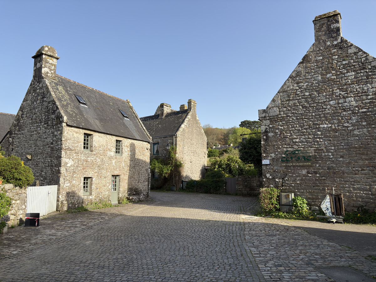 Picture France Locronan 2026-04 2 - Room Locronan