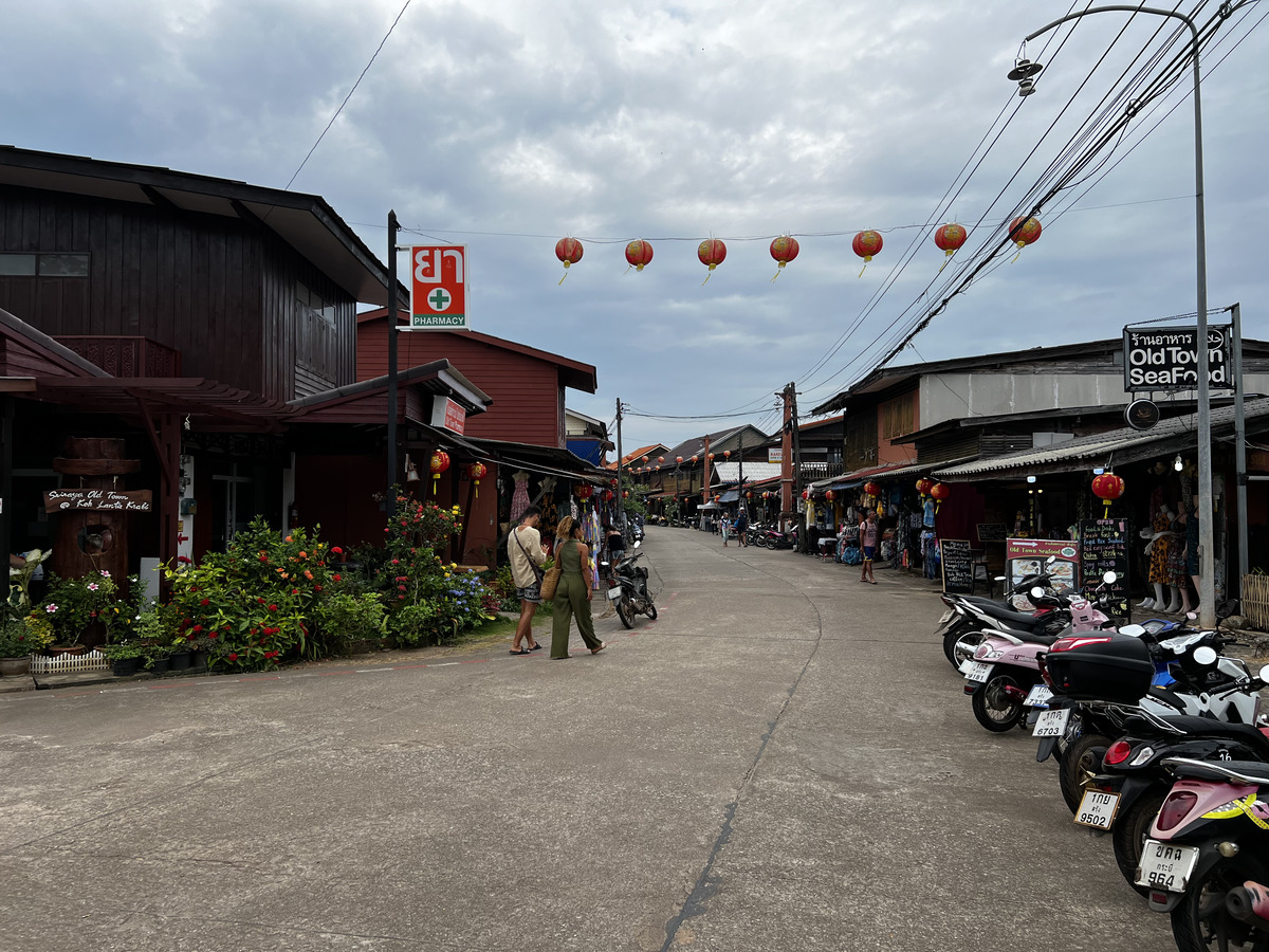 Picture Thailand Ko Lanta 2023-01 237 - Restaurants Ko Lanta