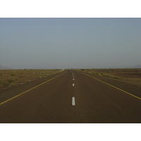 Picture Sultanate of Oman Buraimi to Mahada road 2005-03 25 - Land Buraimi to Mahada road