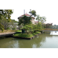 Picture Thailand Bangkok Vimanmek Palace 2011-01 38 - Walking Street Vimanmek Palace
