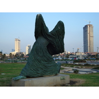 Picture Israel Tel Aviv Tel Aviv Sea Shore 2006-12 212 - Monument Tel Aviv Sea Shore