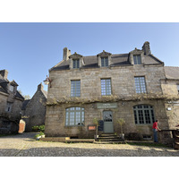 Picture France Locronan 2026-04 40 - Night Locronan